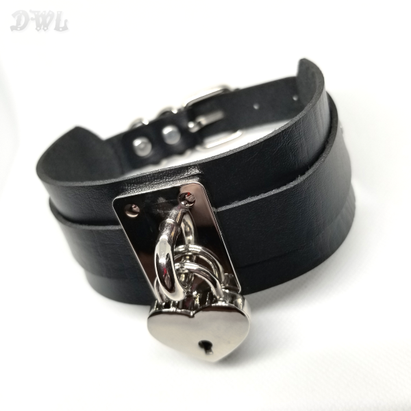 DWL-BDSM-Collar-Silver-Hasp-Heart-Padlock-Black
