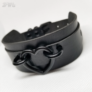 DWL-Jewelry-BDSM-Black-Heart-Collar-Black