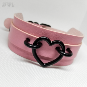 DWL-Jewelry-BDSM-Black-Heart-Collar-Pink