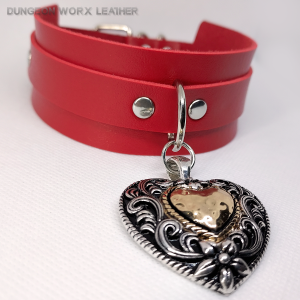 Two-Tone-Floral-Heart-BDSM-Collar-Red