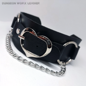 DWL-Heart-Buckle-Chained-O-ring-Collar-Black