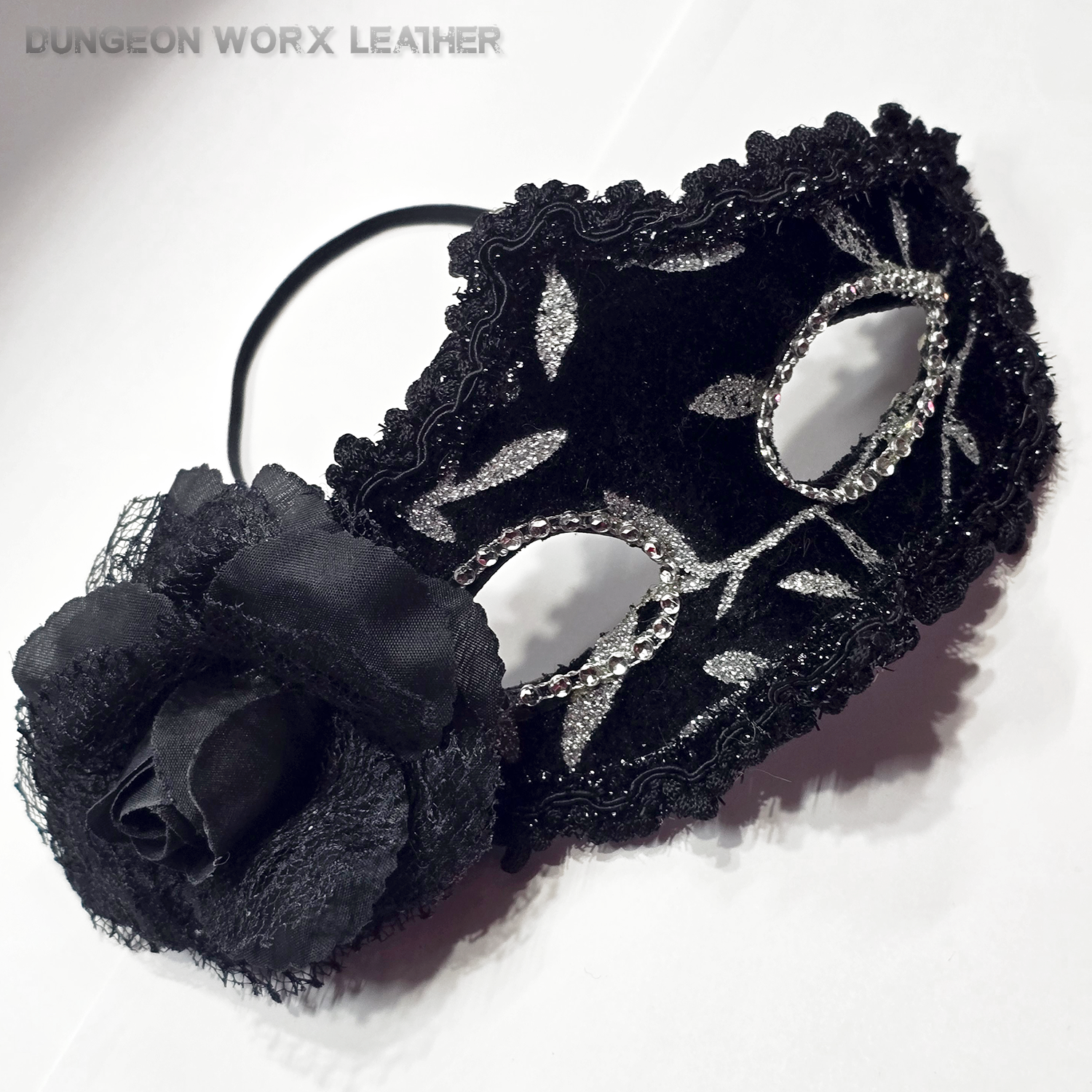 Black Velvet & Silver Ivy Sexy Masquerade Mask - Image 2